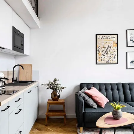 Charming With Kitchen - Old Town, Main Station