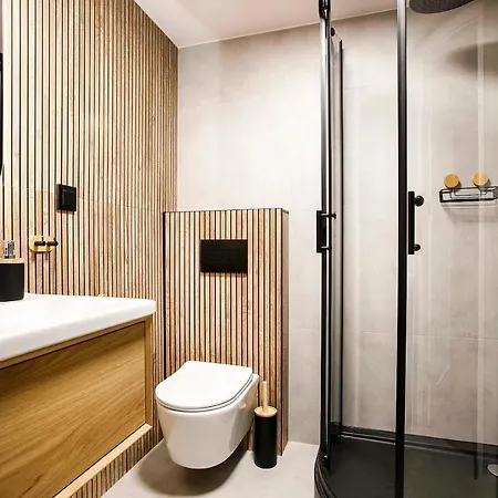 Charming With Kitchen - Old Town, Main Station Daire Krakow