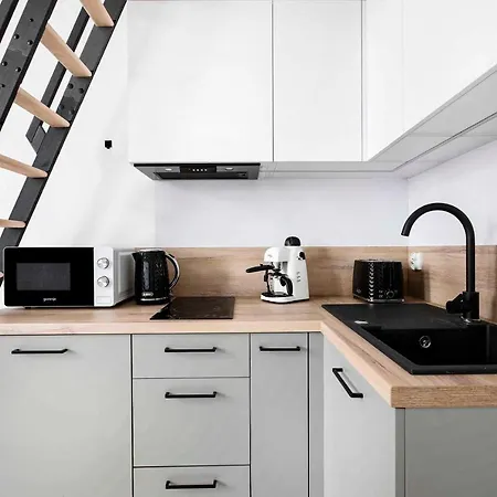 Daire Charming With Kitchen - Old Town, Main Station