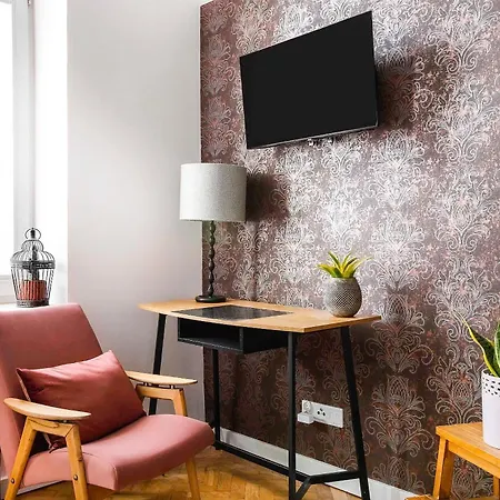 Charming With Kitchen - Old Town, Main Station