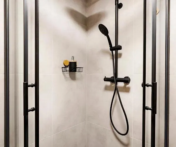 Charming With Kitchen - Old Town, Main Station Apartamento Cracóvia