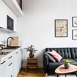 Charming With Kitchen - Old Town, Main Station